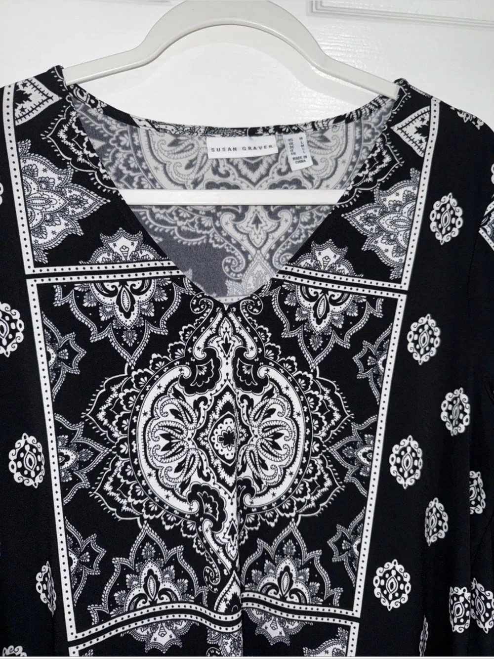 Susan Graver Womens M Liquid Knit Boho Tunic Top Black/White V- Neck 3/4 Sleeve
